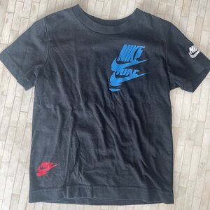 Nike t-shirt